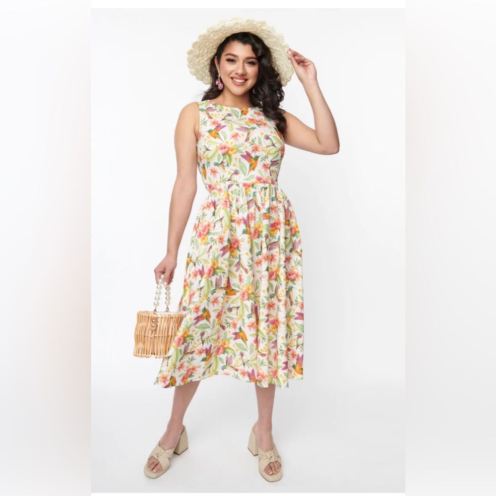 NWT Retrolicious Hummingbird Tropical Dress